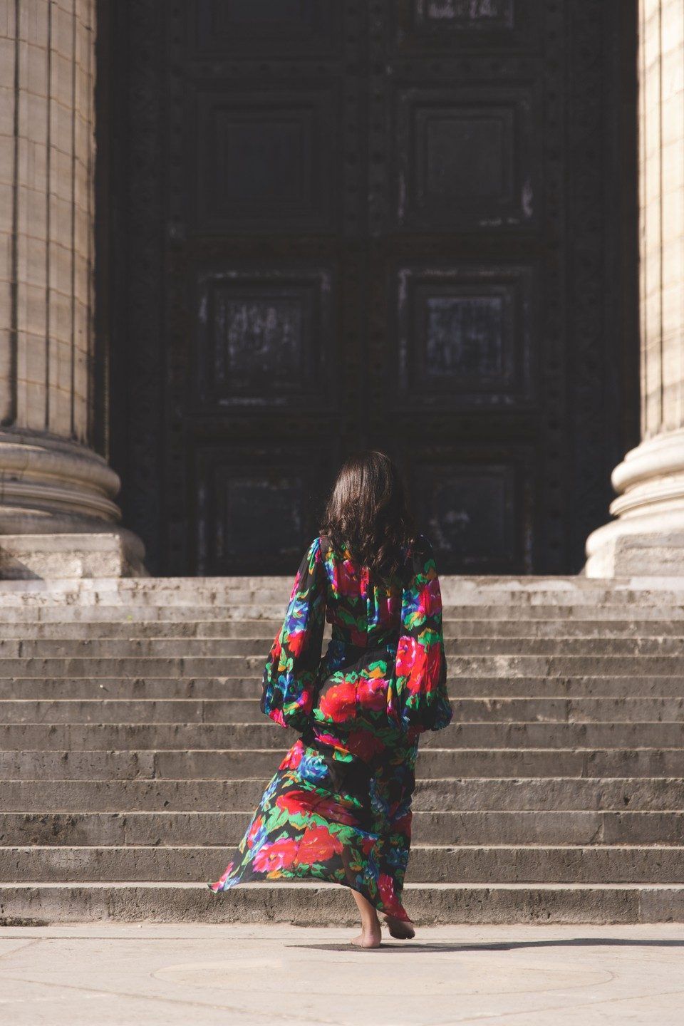 Plongez dans le Mentorat Myriam Rose Temple, une expérience transformatrice qui allie sagesse ancienne et pratiques modernes pour éveiller votre puissance féminine. Élevez votre conscience et embrassez votre véritable potentiel.